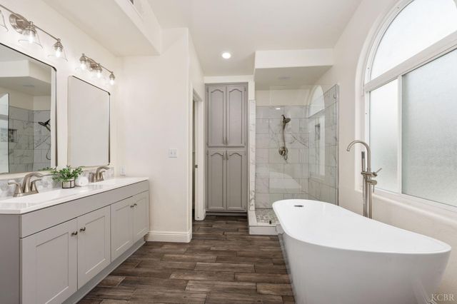 2371 Sophia Lane, Kingsburg, CA 93631