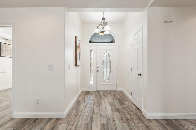 2371 Sophia Lane, Kingsburg, CA 93631