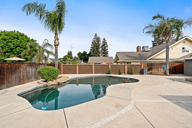 2371 Sophia Lane, Kingsburg, CA 93631