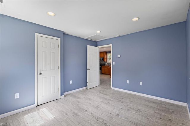 1059 Hope Ave, Virginia Beach, VA 23451