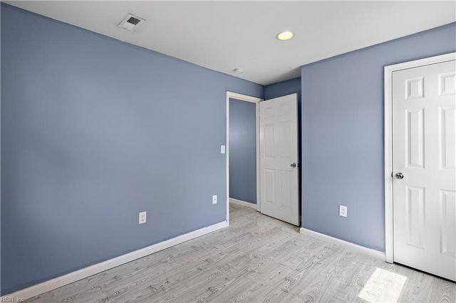 1059 Hope Ave, Virginia Beach, VA 23451