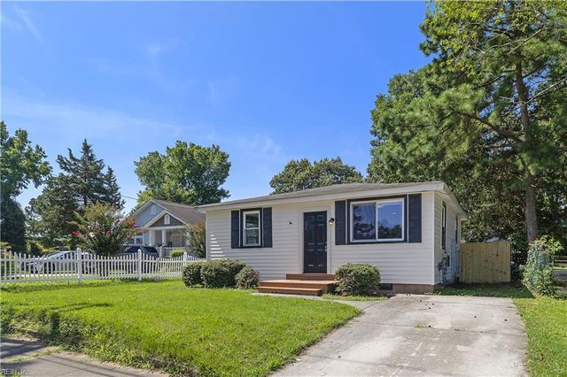 1059 Hope Ave, Virginia Beach, VA 23451