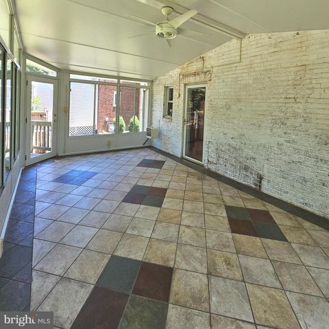 3225 6TH ST S, Arlington, VA 22204