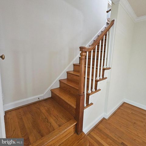 3225 6TH ST S, Arlington, VA 22204