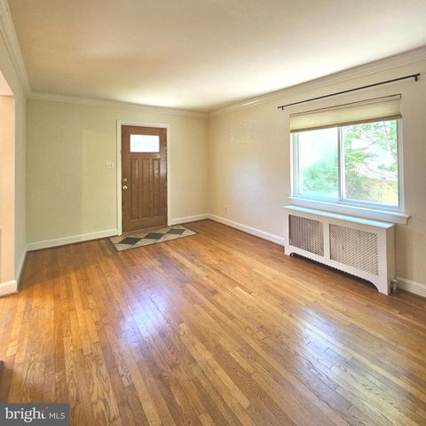 3225 6TH ST S, Arlington, VA 22204