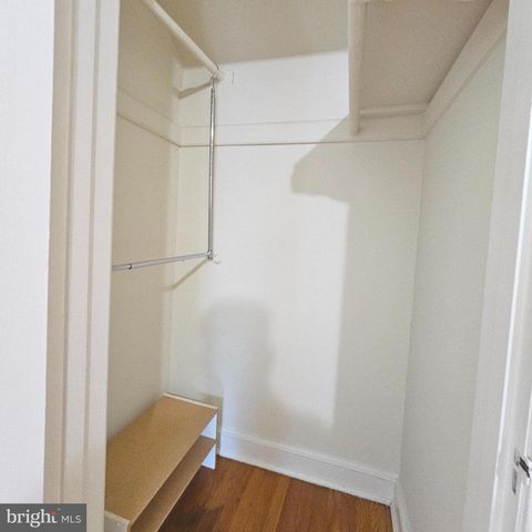 3225 6TH ST S, Arlington, VA 22204
