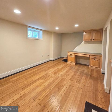 3225 6TH ST S, Arlington, VA 22204