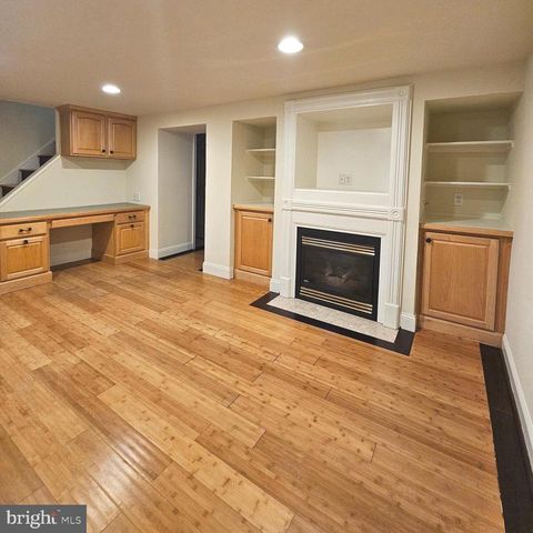 3225 6TH ST S, Arlington, VA 22204