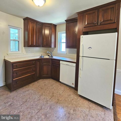 3225 6TH ST S, Arlington, VA 22204