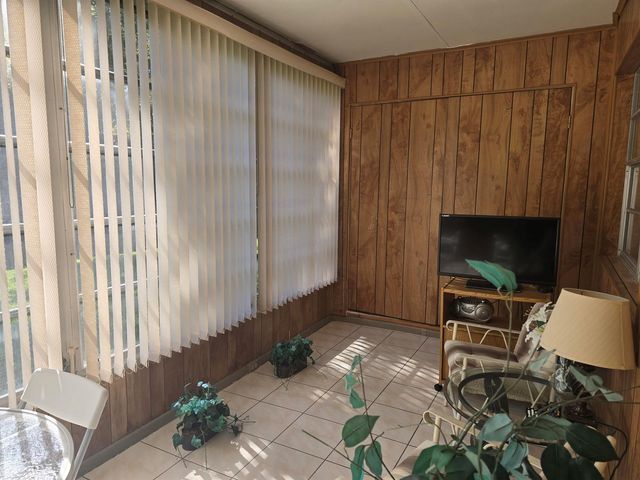 118 Lake Olive Drive, West Palm Beach, FL 33411