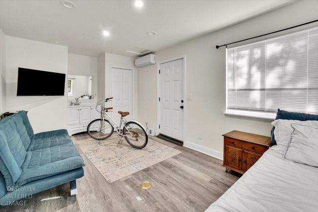 623 10th St, Davis, CA 95616