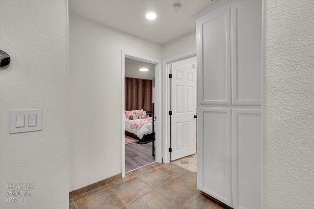 623 10th St, Davis, CA 95616