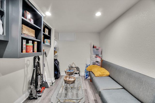 623 10th St, Davis, CA 95616