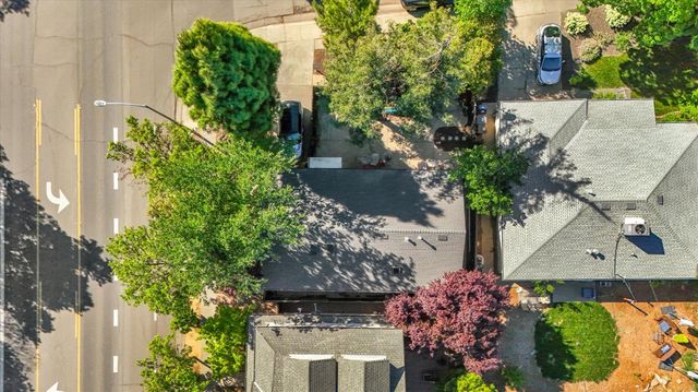 623 10th St, Davis, CA 95616