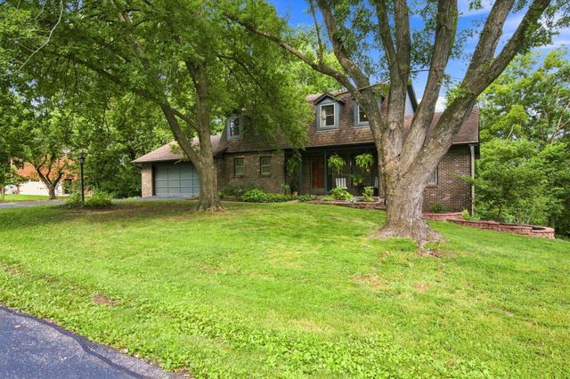 3060 S MAPLE BLUFF DR, Columbia, MO 65203
