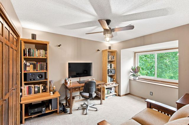 3060 S MAPLE BLUFF DR, Columbia, MO 65203