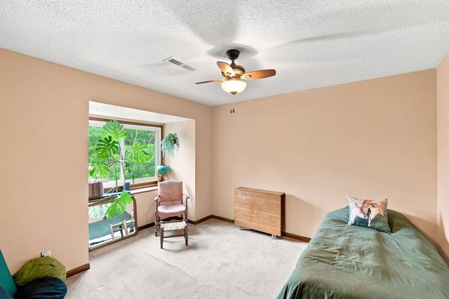 3060 S MAPLE BLUFF DR, Columbia, MO 65203