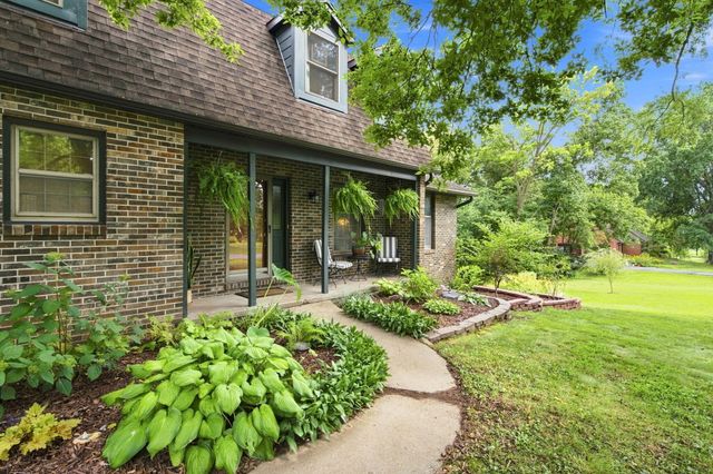 3060 S MAPLE BLUFF DR, Columbia, MO 65203