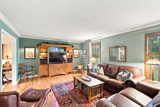3060 S MAPLE BLUFF DR, Columbia, MO 65203