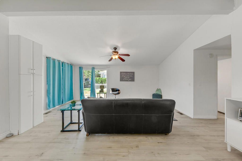 Image 10 of property listing at 80000 Avenue 48 294, Indio, CA 92201