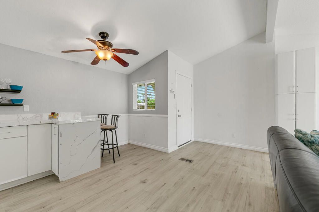 Image 12 of property listing at 80000 Avenue 48 294, Indio, CA 92201