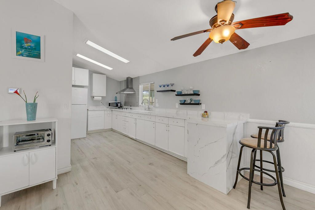 Image 13 of property listing at 80000 Avenue 48 294, Indio, CA 92201