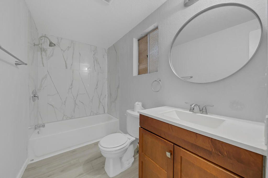Image 22 of property listing at 80000 Avenue 48 294, Indio, CA 92201