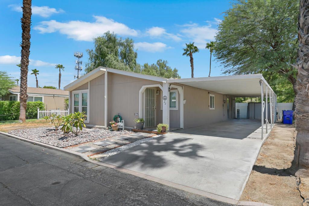 Image 26 of property listing at 80000 Avenue 48 294, Indio, CA 92201