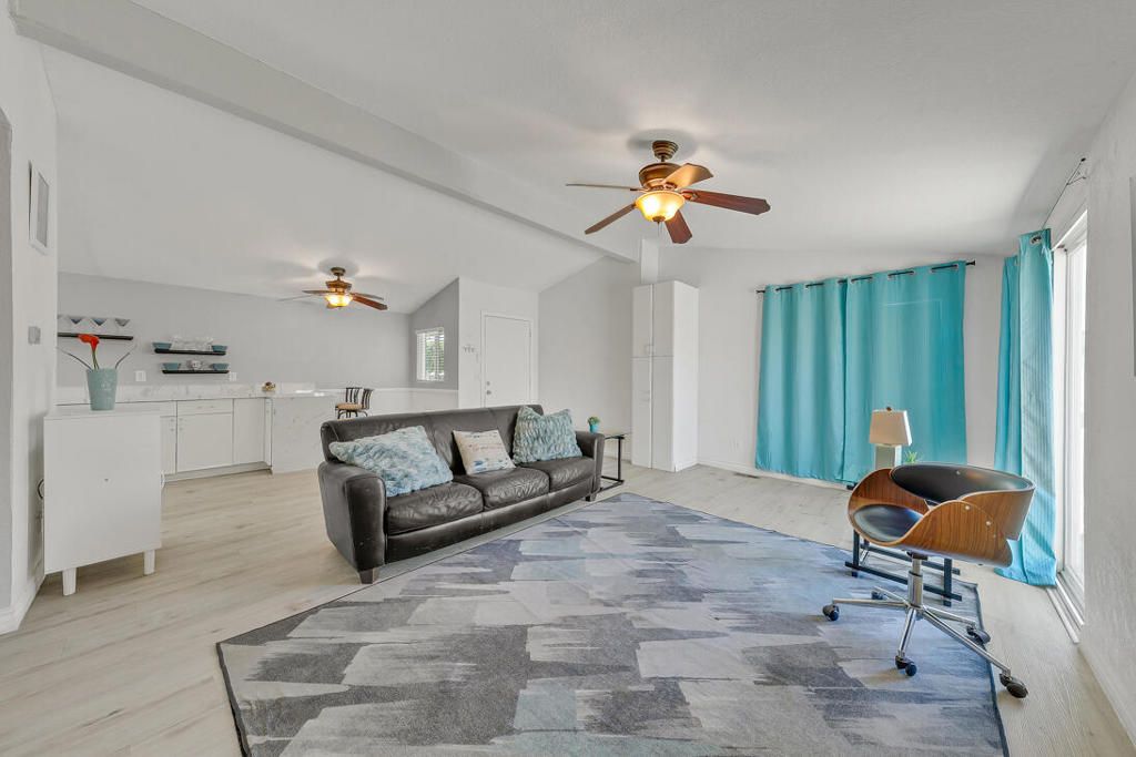 Image 8 of property listing at 80000 Avenue 48 294, Indio, CA 92201