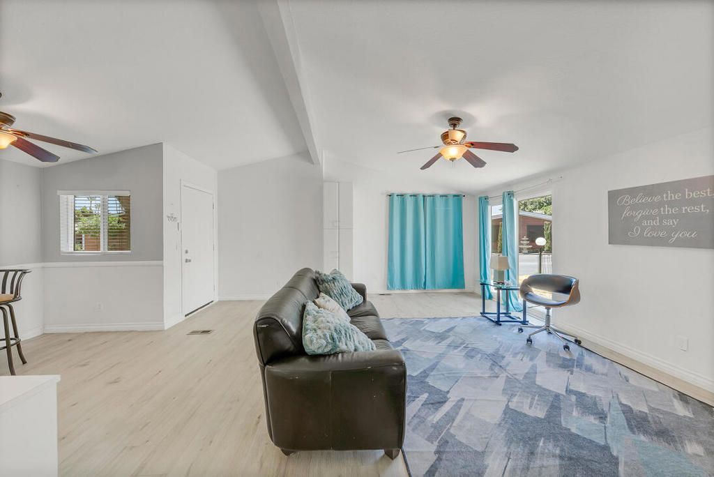 Image 9 of property listing at 80000 Avenue 48 294, Indio, CA 92201