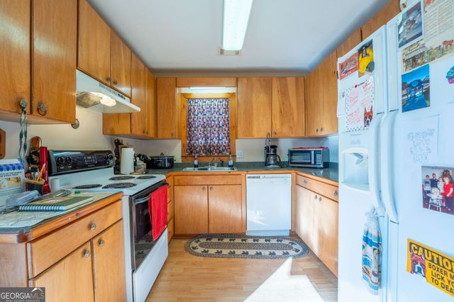 281 Briarpatch Way, Cleveland, GA 30528