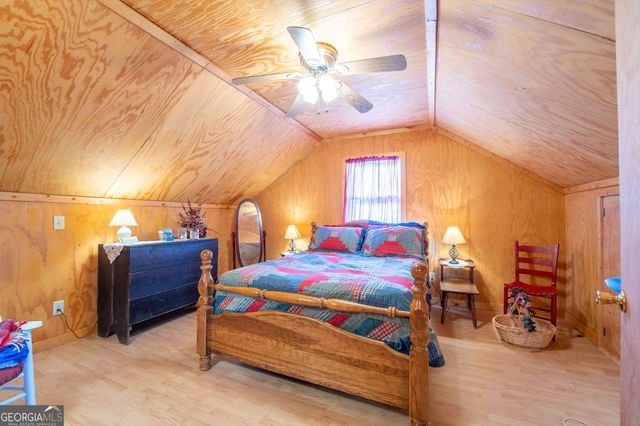 281 Briarpatch Way, Cleveland, GA 30528