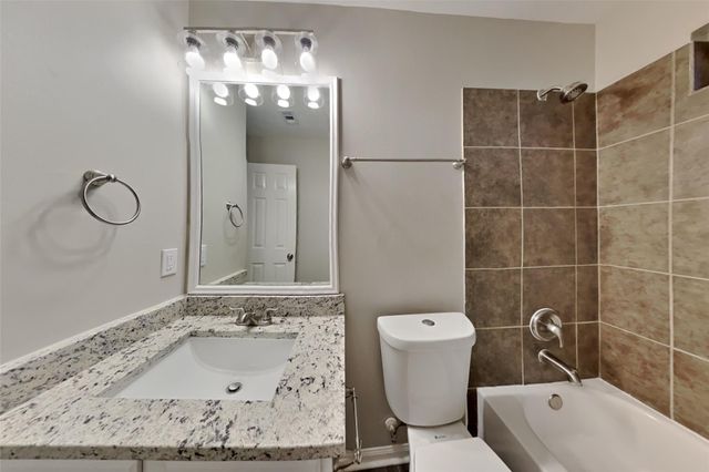 3906 Falvel Shadow Creek Drive, Spring, TX 77388