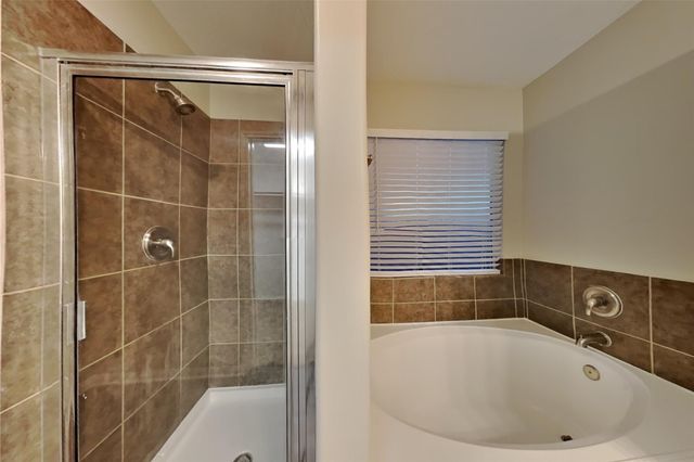 3906 Falvel Shadow Creek Drive, Spring, TX 77388