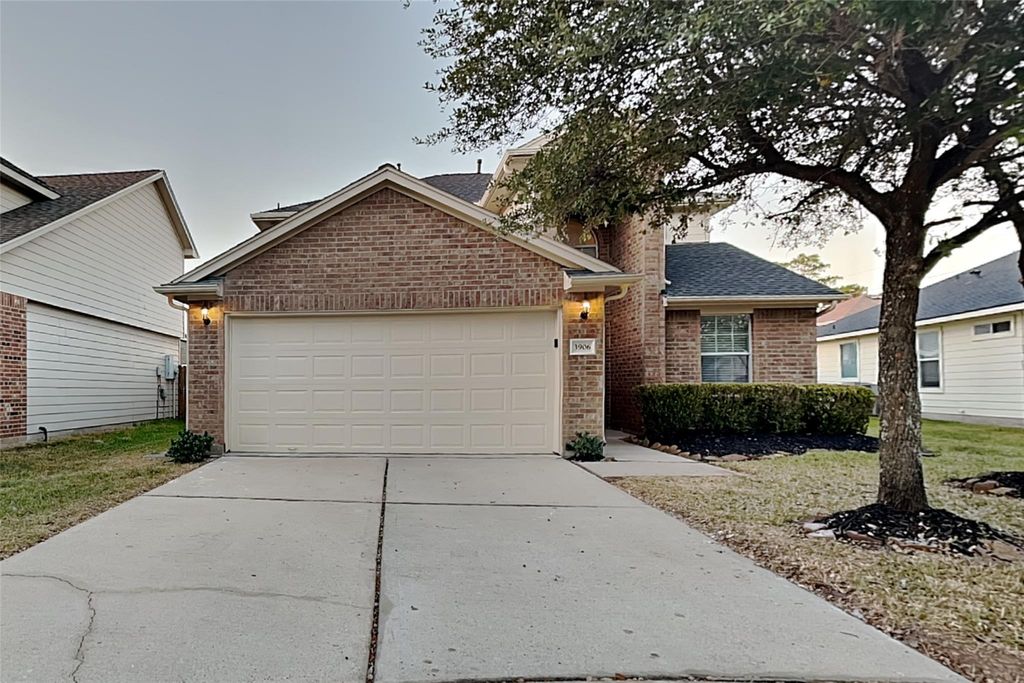 3906 Falvel Shadow Creek Drive, Spring, TX 77388