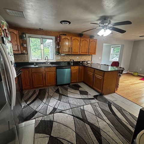 612 North St, Weymouth, MA 02189