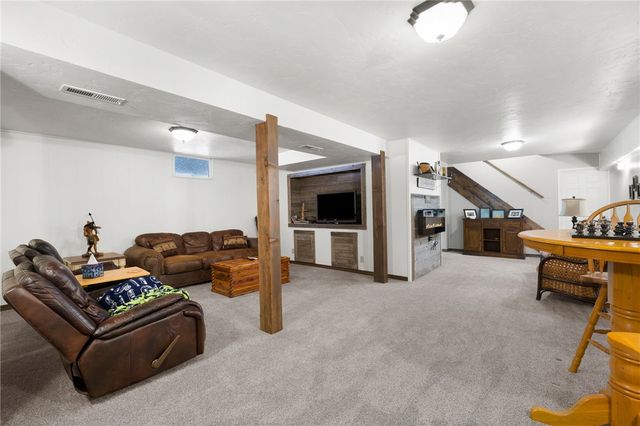 6802 US Highway 212, Red Lodge, MT 59068