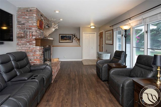 6802 US Highway 212, Red Lodge, MT 59068