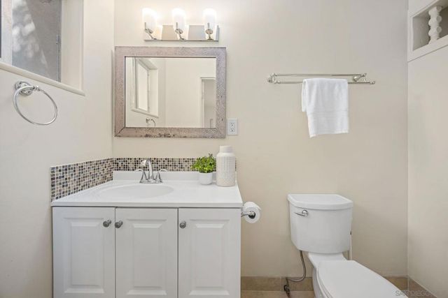 661 Union, Encinitas, CA 92024