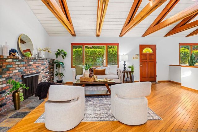 661 Union, Encinitas, CA 92024