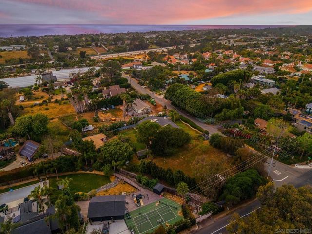 661 Union, Encinitas, CA 92024