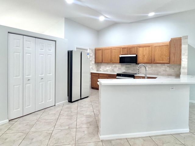 13706 N 41st Ln Lane N, The Acreage, FL 33411