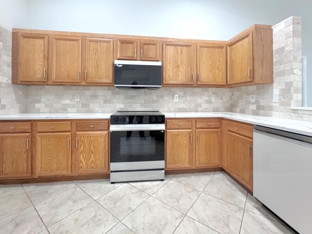 13706 N 41st Ln Lane N, The Acreage, FL 33411