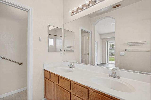 3541 Saint John Rd, West Sacramento, CA 95691