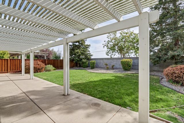 3541 Saint John Rd, West Sacramento, CA 95691