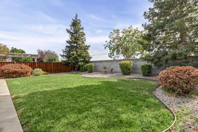 3541 Saint John Rd, West Sacramento, CA 95691