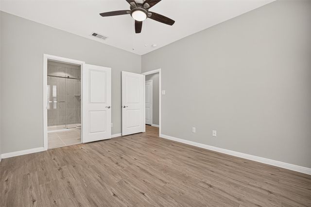 2507 Grey Willow Trail, Houston, TX 77077