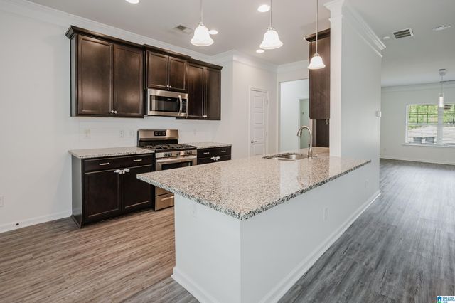 305 COUNTRYSIDE CIRCLE, Calera, AL 35040