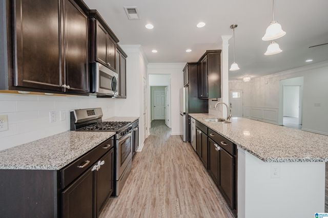 305 COUNTRYSIDE CIRCLE, Calera, AL 35040