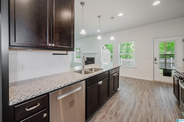305 COUNTRYSIDE CIRCLE, Calera, AL 35040